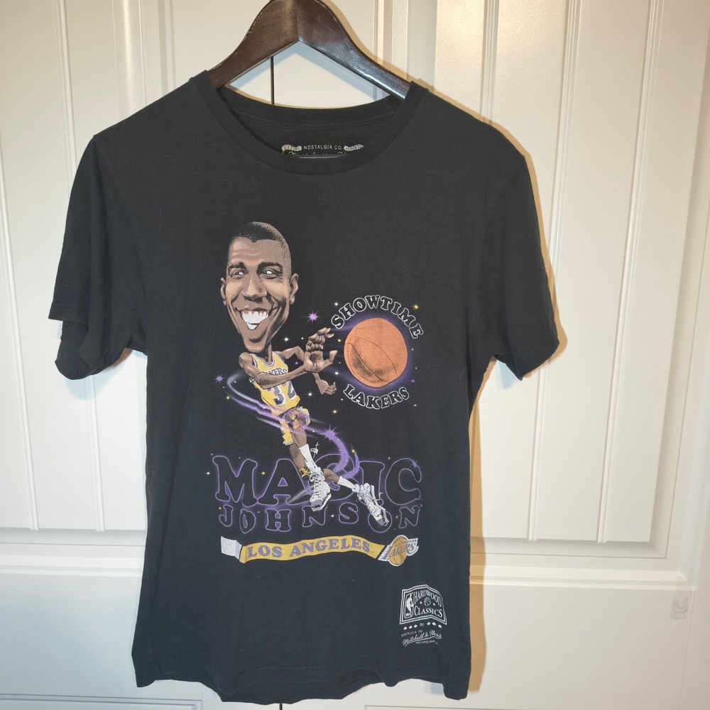 Mitchell & Ness Magic Johnson Lakers Showtime Caricature T-Shirt Mens Small